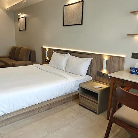Alite Enclaves Fully Furnished Apartments Thrissur エクステリア 写真
