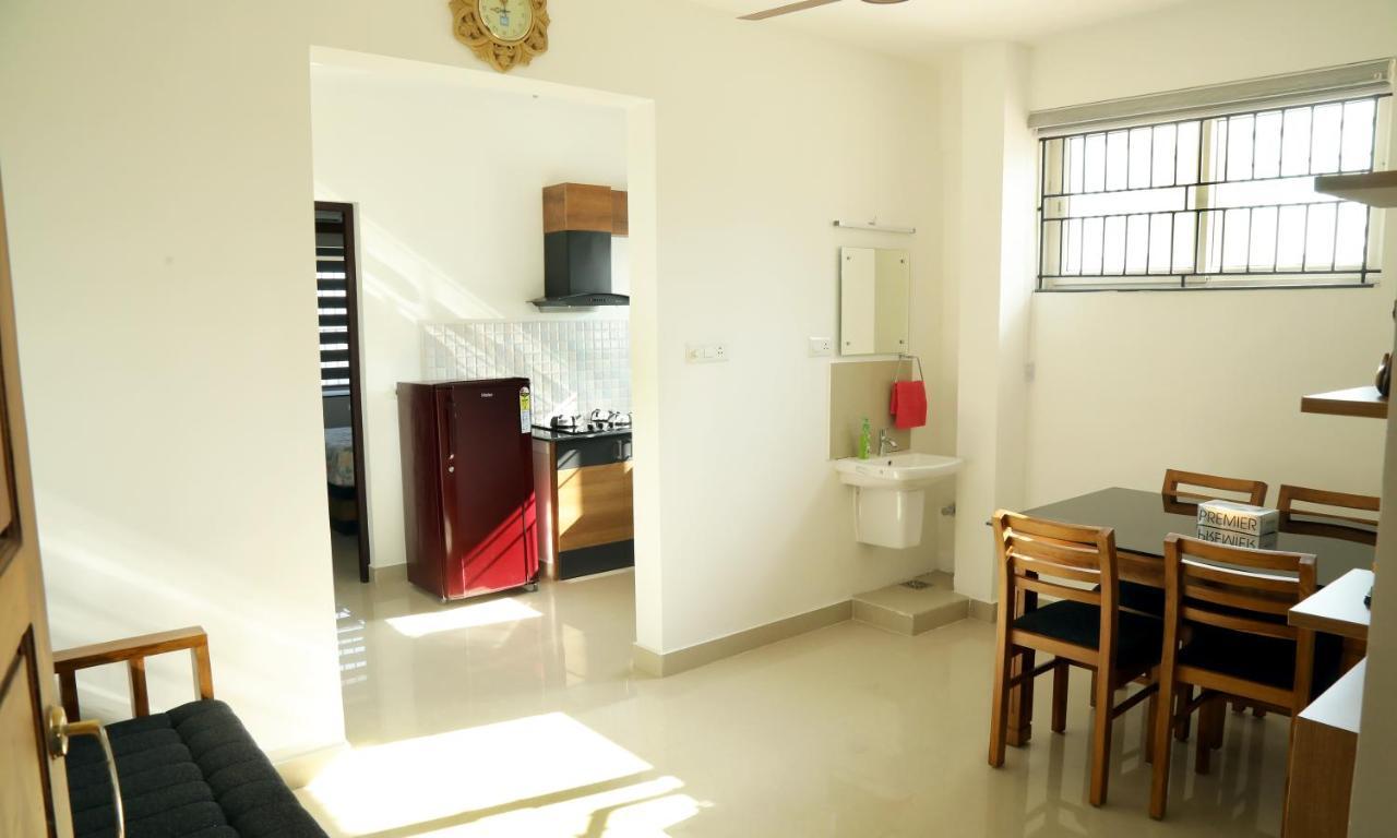 Alite Enclaves Fully Furnished Apartments Thrissur エクステリア 写真