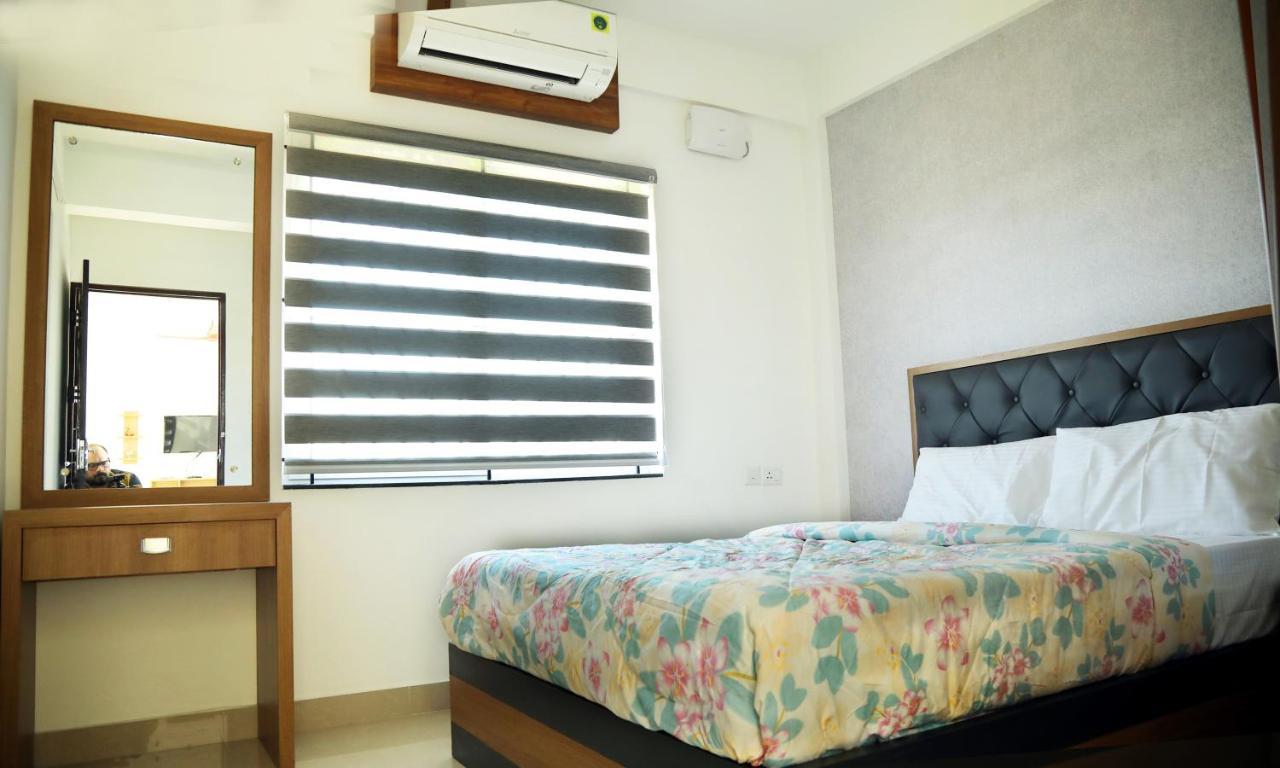Alite Enclaves Fully Furnished Apartments Thrissur エクステリア 写真