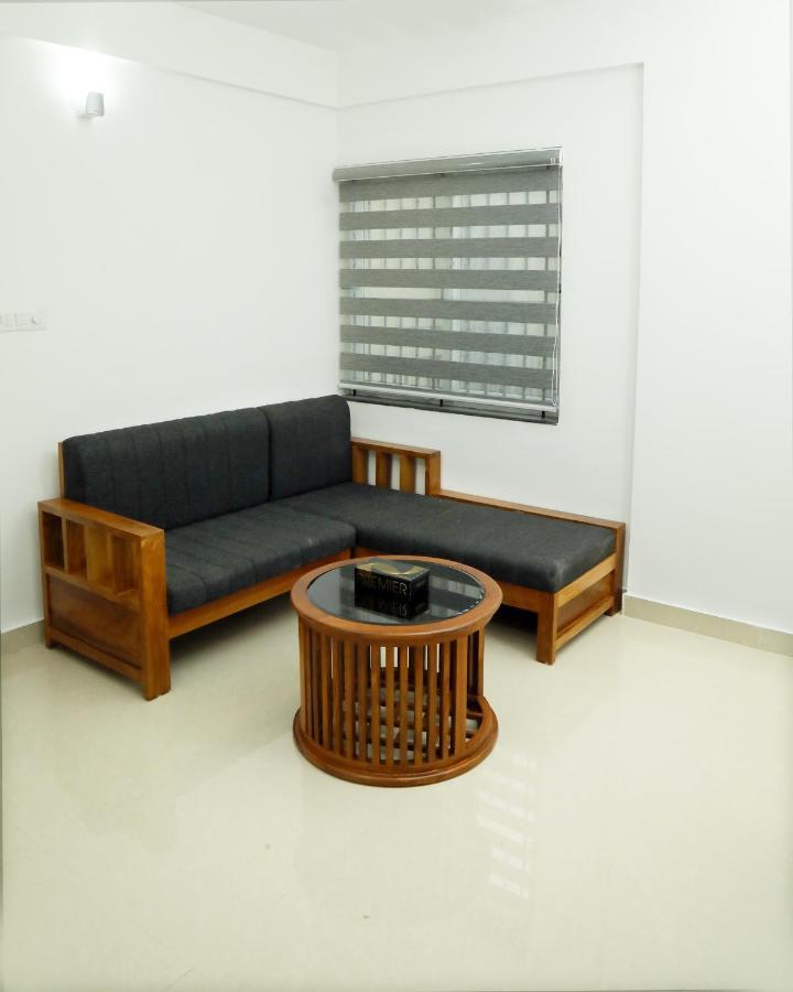 Alite Enclaves Fully Furnished Apartments Thrissur エクステリア 写真