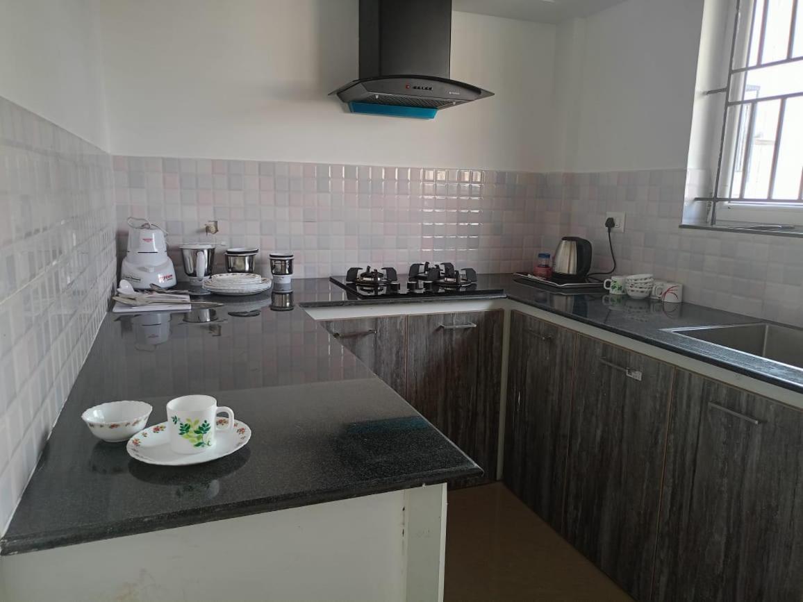 Alite Enclaves Fully Furnished Apartments Thrissur エクステリア 写真