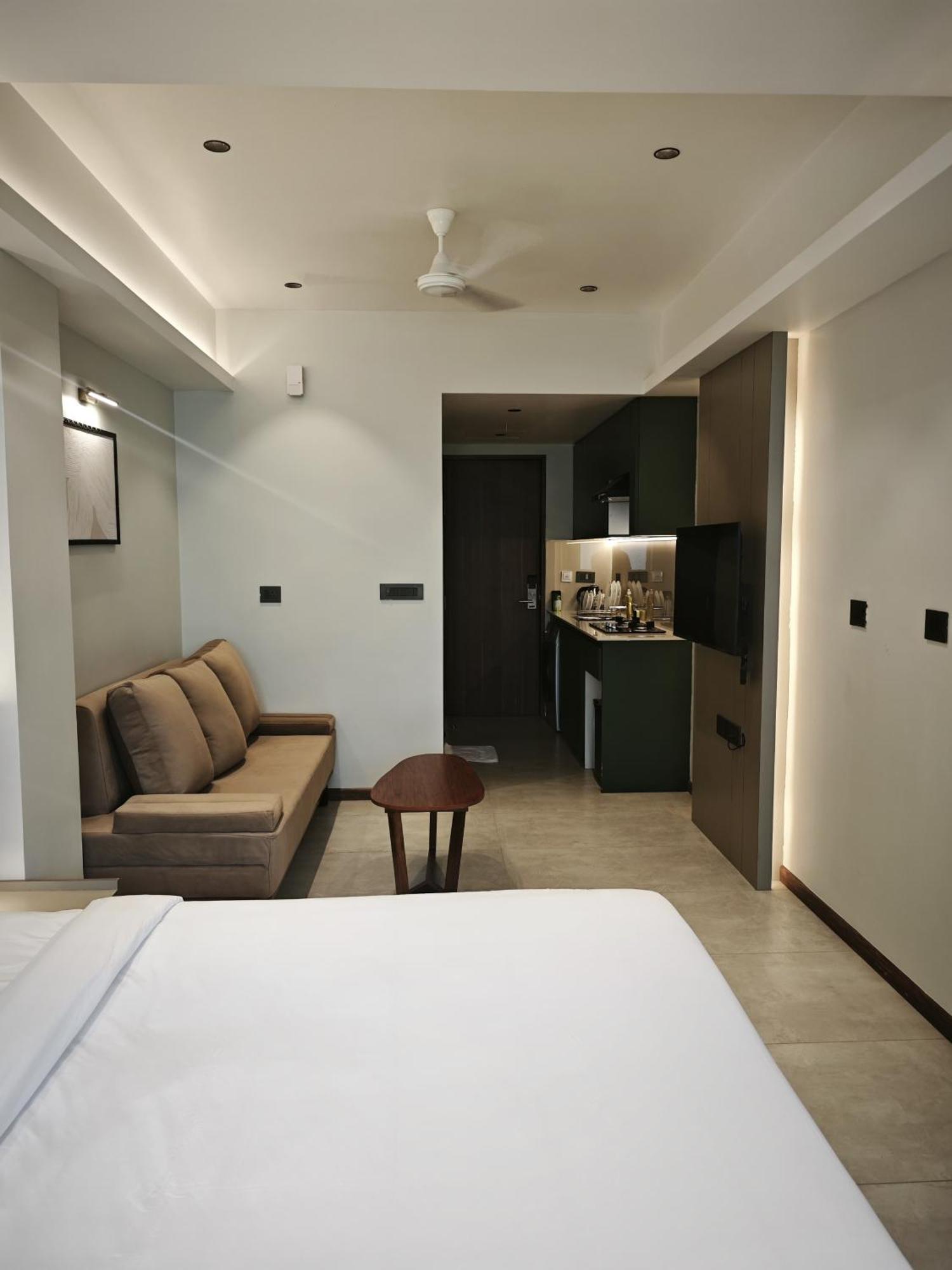 Alite Enclaves Fully Furnished Apartments Thrissur エクステリア 写真